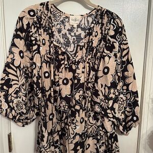 Umgee Black and Beige Floral Top